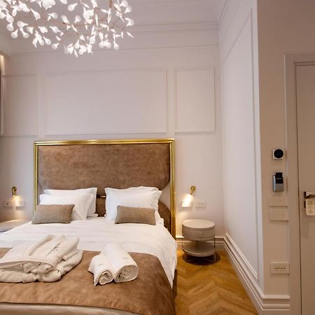 The Crown Boutique Hotel & Spa Tirana Exterior photo